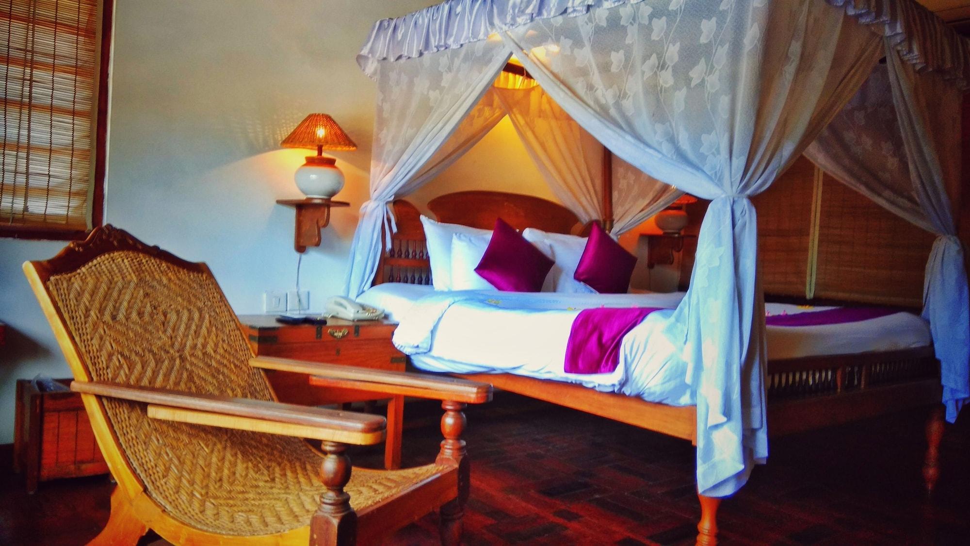 Punnamada Resort 4*
