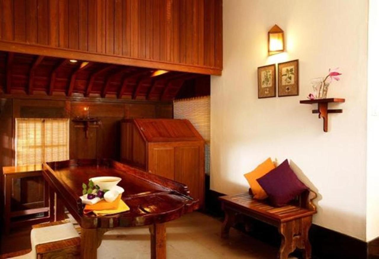 Punnamada Resort 4*