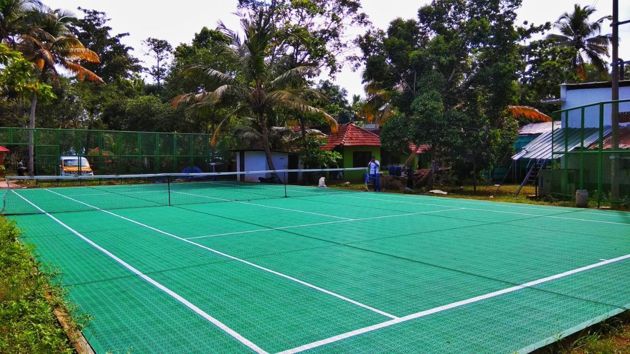 Punnamada Resort Alappuzha